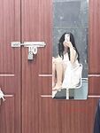 推特萝莉福利姬【JULES】已退圈绝版福利视频，一线天粉嫩鲍鱼，自慰爽可，潺潺流水！