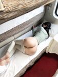 Memerah Dearie_ Weimi Circle Perjalanan Kereta Api Laju