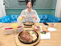 The follow-up of the incest between sister and brother of Haijiao God [the biological sister who can squirt] is here again! 165CM tall and beautiful sister-type sister forcibly penetrated my sister while she was playing games. My mother suddenly came back