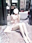 A soft and cute little cute [MM sweet] fair-skinned loli little bitch fucks several hot girlfriends of the same style, her pink pussy makes people drool