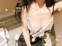 顶级萝莉【姜兔兔】极品馒头鲍各种体位啪啪口交巨乳长腿，骨感又丰满的身材，被各路金主干炮还拍视频，很会撒娇又很骚逼