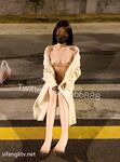 The goddess with perfect looks and figure, whore [Yubao], is privately photographed at a high price, dancing naked in various theaters, movie theaters, supermarkets and properties. The key is that she still dares to show her face.