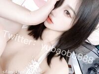 The goddess with perfect looks and figure, whore [Yubao], is privately photographed at a high price, dancing naked in various theaters, movie theaters, supermarkets and properties. The key is that she still dares to show her face.