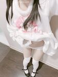 Inosenteng maliit na cutie [Eat Yaoyao] Maputi at malambot na lolita ang katawan, mabilog at cute na pink na puki, sobrang slutty sa murang edad, cute at contrasting