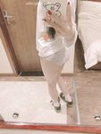 Inosenteng maliit na cutie [Eat Yaoyao] Maputi at malambot na lolita ang katawan, mabilog at cute na pink na puki, sobrang slutty sa murang edad, cute at contrasting