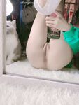 Inosenteng maliit na cutie [Eat Yaoyao] Maputi at malambot na lolita ang katawan, mabilog at cute na pink na puki, sobrang slutty sa murang edad, cute at contrasting