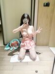 極品呆萌美少女【獃獃醬】超極品身材白虎嫩穴又粉又嫩又緊 誘人小白兔晃動惹人眼 做爸爸的小母狗