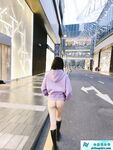 顶级反差女神〖娜娜爱之屋〗最新露出挑战，人来人往商场地铁人前偷偷露出，紧张刺激！超级反差