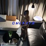 超頂級NTR綠帽人妻，肥臀一線天美鮑【QWERXPZ】訂閱私拍，滴蠟露出紫薇噴水調教，約單男3P內射，刷鍋狠人