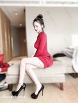 「肏死母狗骚逼」对话刺激顶级反差露脸女神！推特蜂腰桃子臀极品气质御姐【兔兔】VIP群福利，与老板3P爆肏大哥在笑她在尖叫（1）