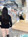 顶级反差女神〖娜娜爱之屋〗最新露出挑战2，人来人往商场地铁人前偷偷露出，紧张刺激！超级反差