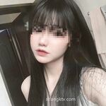 舞蹈學院學姐女神〖momo〗最新復出福利，魔鬼身材超緊小嫩逼 清純靚麗的外表下有一顆淫盪的心