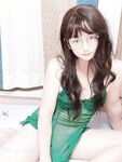 最新2024重磅！新人露臉推特高顏值清純萌新眼鏡TS娘【白小白】私拍，嬌嫩乖巧惹人愛，紫薇打炮宅男直男最愛