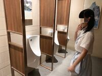 The ultimate otaku benefits! Youth is invincible! Twitter Welfare Ji's big internet celebrity Yuzuki's friend, a sweet and salty young girl [Qingmu Xiaohe] paid for private filming, masturbating in a 3P sex, and was ravaged by a dead fat man