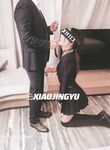 The top cuckold Twitter human high-quality promiscuous couple [Little Whale] privately filmed, Ziwei exposed in front of the waiter in the open-air restaurant bar, PUA entered the men's toilet while walking the dog from behind, the whole process was h