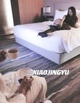 The top cuckold Twitter human high-quality promiscuous couple [Little Whale] privately filmed, Ziwei exposed in front of the waiter in the open-air restaurant bar, PUA entered the men's toilet while walking the dog from behind, the whole process was h