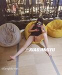 The top cuckold Twitter human high-quality promiscuous couple [Little Whale] privately filmed, Ziwei exposed in front of the waiter in the open-air restaurant bar, PUA entered the men's toilet while walking the dog from behind, the whole process was h
