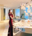 The top cuckold Twitter human high-quality promiscuous couple [Little Whale] privately filmed, Ziwei exposed in front of the waiter in the open-air restaurant bar, PUA entered the men's toilet while walking the dog from behind, the whole process was h