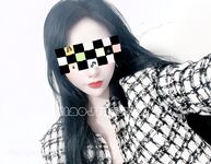 The top cuckold Twitter human high-quality promiscuous couple [Little Whale] privately filmed, Ziwei exposed in front of the waiter in the open-air restaurant bar, PUA entered the men's toilet while walking the dog from behind, the whole process was h