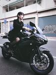 【安女王】 恋足控射龟头责寸止榨精2000元视频