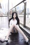 Model muda terbaik Long Xueer dari Xiuren.com dan gambar peribadinya bersama jurugambar.