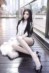 Model muda terbaik Long Xueer dari Xiuren.com dan gambar peribadinya bersama jurugambar.