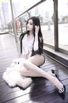 Model muda terbaik Long Xueer dari Xiuren.com dan gambar peribadinya bersama jurugambar.