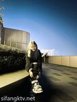 2024年1月，成都美女，高顏值反差【果果有點乖】生活照，看著這臉蛋真極品