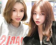 Babala ng paputok na high-energy! Mas pambabae kaysa sa mga babae, ang tunay na TS girl [Orange Sweetheart TS is so energetic and beautiful] privately photographed, her sex skills are both salty and sweet, ang kanyang oral skills ay top-notch at siya ang 