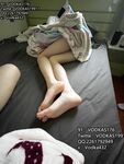 Footjob ng isang mananayaw [91VODAKS176VODKAS1991] Naglalaro gamit ang maselan na mga paa ng isang mananayaw, ang pinakamagagandang mahabang binti, itim at puting medyas, at kasabay nito ay ang paglalagay ng maganda at pinong mga paa sa medyas, na nagbibi