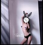 小仙女姐姐〖暗裡著迷〗震撼福利，魔鬼身材奶油肌膚 同事眼中的高冷女神 實際是一隻反差騷母狗！