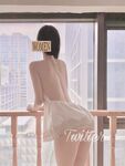 小仙女姐姐〖暗裡著迷〗震撼福利，魔鬼身材奶油肌膚 同事眼中的高冷女神 實際是一隻反差騷母狗！