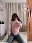 สาวสวัสดิการหน้าอกใหญ่อันดับต้น ๆ ของ Twitter [sweethessjiang] ได้ปรับแต่งรูปถ่ายส่วนตัวของเธอ เธอช่วยตัวเองด้วยอุปกรณ์ประกอบฉากเต้นรำเปลือยและเสียงครวญครางของเธอก็ค่อนข้างดึงดูด