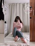 สาวสวัสดิการหน้าอกใหญ่อันดับต้น ๆ ของ Twitter [sweethessjiang] ได้ปรับแต่งรูปถ่ายส่วนตัวของเธอ เธอช่วยตัวเองด้วยอุปกรณ์ประกอบฉากเต้นรำเปลือยและเสียงครวญครางของเธอก็ค่อนข้างดึงดูด