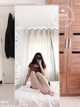 สาวสวัสดิการหน้าอกใหญ่อันดับต้น ๆ ของ Twitter [sweethessjiang] ได้ปรับแต่งรูปถ่ายส่วนตัวของเธอ เธอช่วยตัวเองด้วยอุปกรณ์ประกอบฉากเต้นรำเปลือยและเสียงครวญครางของเธอก็ค่อนข้างดึงดูด