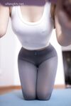 顏值巔峰秀人網當紅女神模特魚子醬閨蜜【杏子】大膽私拍，開襠瑜伽褲鮑魚夾圈圈毛多性感絕對尤物