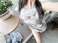 推特新晉極品大奶姬【小鮁魚魚魚餅干】新年抖奶裸舞翹臀掰穴福利