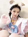 궁극의 대비 여신! 수천 명의 사람들에게 쫓기는 여자가 되고 싶지 않고 돈 후원자가 되고 싶은 작은 년. 부유한 아버지가 키우는 달콤하고 짭짤한 미녀 [uaresocute2] 개인 촬영 및 훈련 모습.