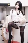 2024年4月，秀人网模特，新人，【林月月】，职业生涯第二套，三点全漏，无毛馒头逼剧情啪啪高颜值