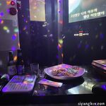 推特SSS身材博主【SilverprizeZ】订阅私拍，是S也是M调教男友啪啪打屁股互搞超级会玩