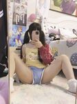 TwitterLolita [Cô bé không cao] Những bức ảnh riêng tư dễ thương, với làn da trắng mịn, bộ ngực lớn và bên ngoài âm hộ màu hồng, cô ấy là một cô gái ngoan trong mắt giáo viên và các bạn cùng lớp, nhưng ở nhà cô ấy lại là một con điếm nhỏ