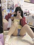 TwitterLolita [Cô bé không cao] Những bức ảnh riêng tư dễ thương, với làn da trắng mịn, bộ ngực lớn và bên ngoài âm hộ màu hồng, cô ấy là một cô gái ngoan trong mắt giáo viên và các bạn cùng lớp, nhưng ở nhà cô ấy lại là một con điếm nhỏ