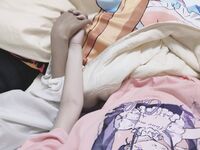 TwitterLolita [Cô bé không cao] Những bức ảnh riêng tư dễ thương, với làn da trắng mịn, bộ ngực lớn và bên ngoài âm hộ màu hồng, cô ấy là một cô gái ngoan trong mắt giáo viên và các bạn cùng lớp, nhưng ở nhà cô ấy lại là một con điếm nhỏ