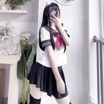 The most beautiful girl with 210,000 followers on Twitter squirts the Loli Princess [Rabbit Loves Squirting]. Subscribe to private photos, and she can be salty or sweet in various uniforms and expose props Ziwei outdoors in front of people.