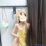 Twitter で非常にふしだらなホットワイフ [DC10102] を購読すると、小道具を露出させた 3P で彼女のマンコはピンク色で柔らかくなり、Ziwei は絶頂して潮吹きします。