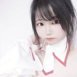 推特13万粉萝莉风coser可盐可甜TS娘【小舞酱】露脸私拍，嗲声嗲气3P前后夹击直男最爱