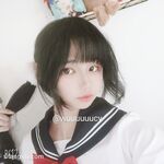 推特13万粉萝莉风coser可盐可甜TS娘【小舞酱】露脸私拍，嗲声嗲气3P前后夹击直男最爱