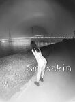 推特頂級身材露出狂人少女嫩妹【Smaxskin】私拍，宜家全裸露出母狗式調教啪啪啪無套內射無毛嫩穴