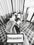 推特頂級身材露出狂人少女嫩妹【Smaxskin】私拍，宜家全裸露出母狗式調教啪啪啪無套內射無毛嫩穴