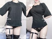 万人求购推特极品大奶长腿御姐【芙烈亚】私拍，公园地铁露出啪啪啪被炮友肏到奶子起飞